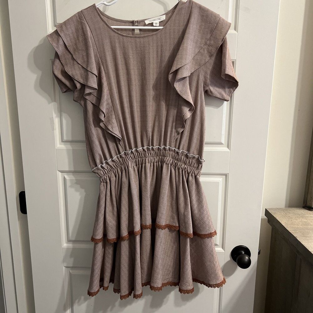 Shabby chic tan‎ checkered dress, short sleeve size medium